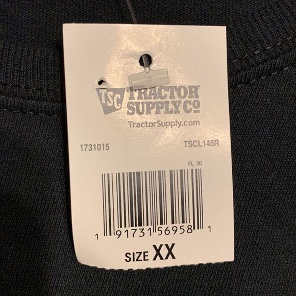 Gildan Size 2XL black textured graphic tee. See photos - Picture 4 of 10